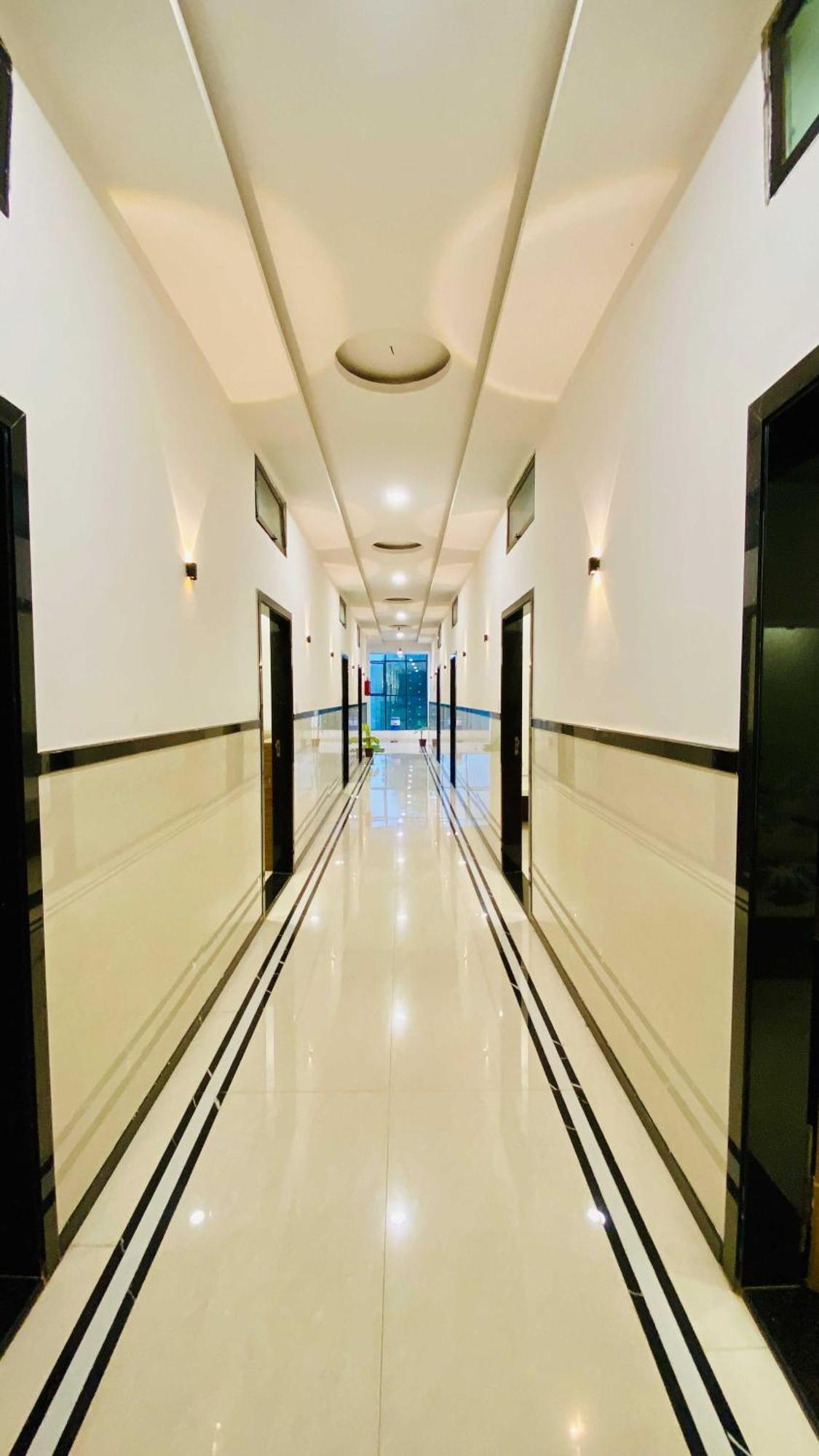 Hotel Gayatri Palace Godarpura Exterior photo