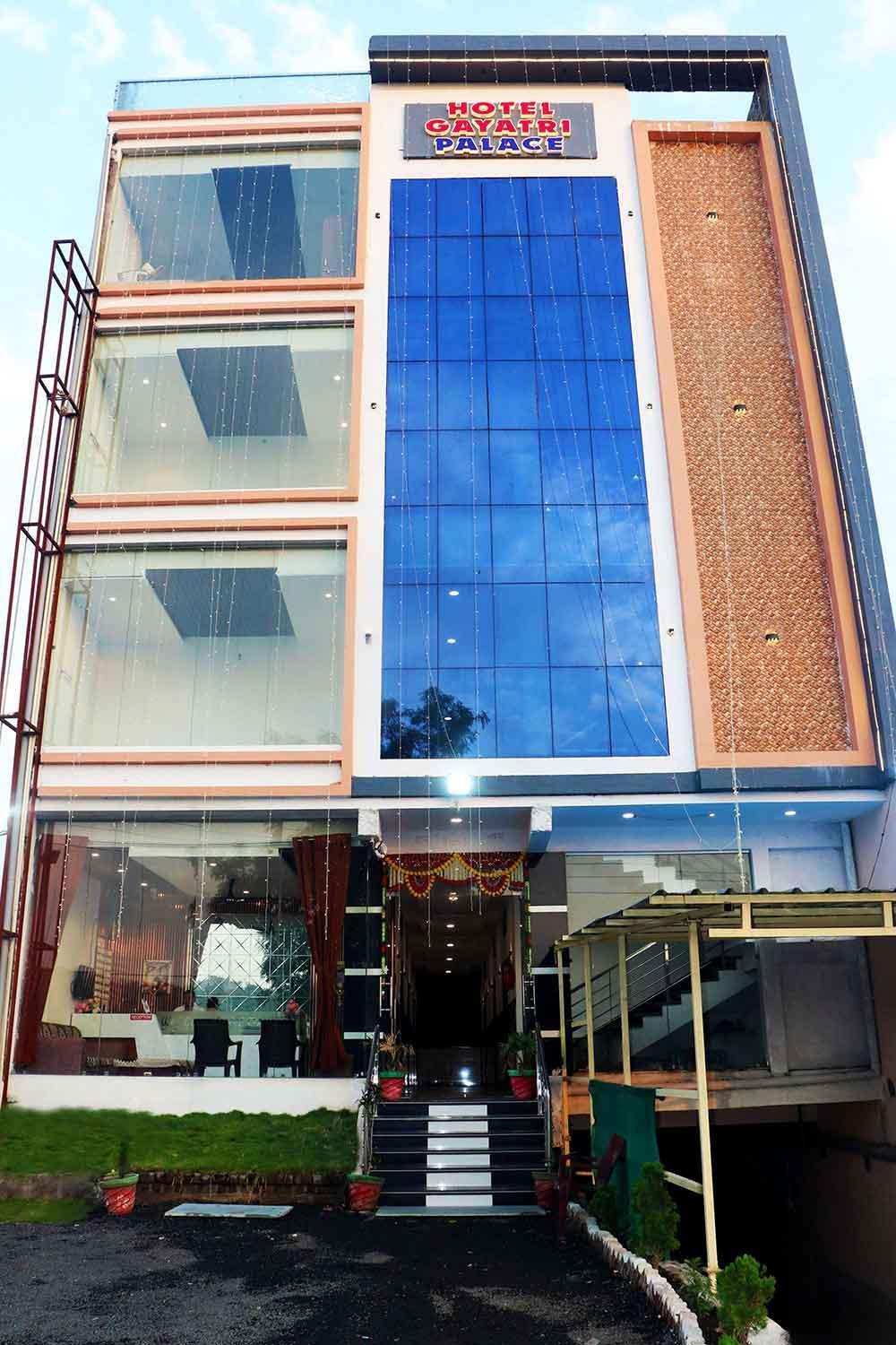 Hotel Gayatri Palace Godarpura Exterior photo