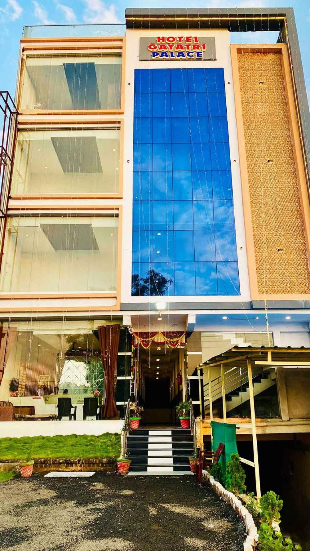 Hotel Gayatri Palace Godarpura Exterior photo
